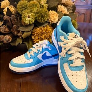 Nike Vibrant Blue and White Athletic Shoes